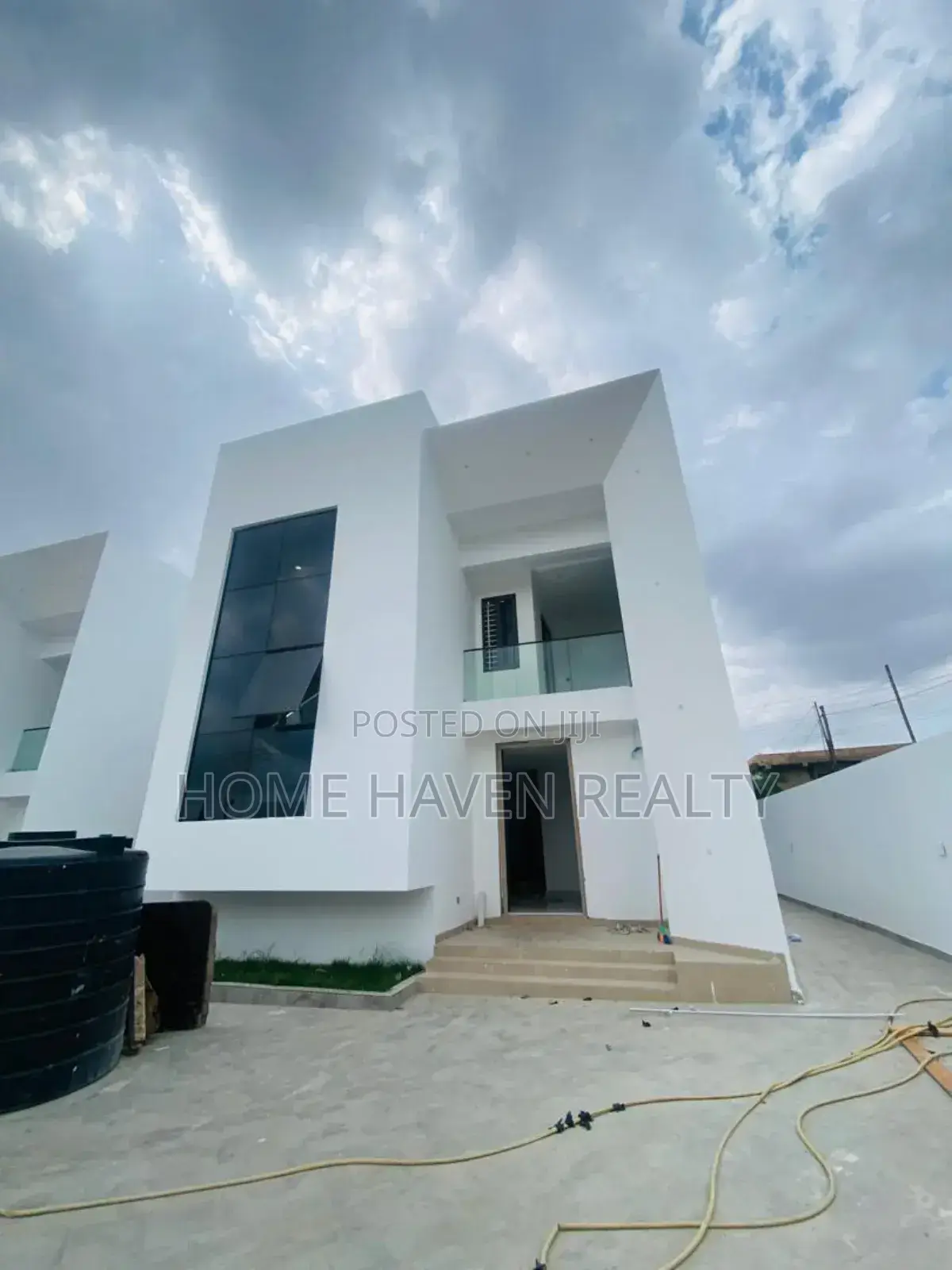 4bdrm House in Abelemkpe for sale in Abelemkpe