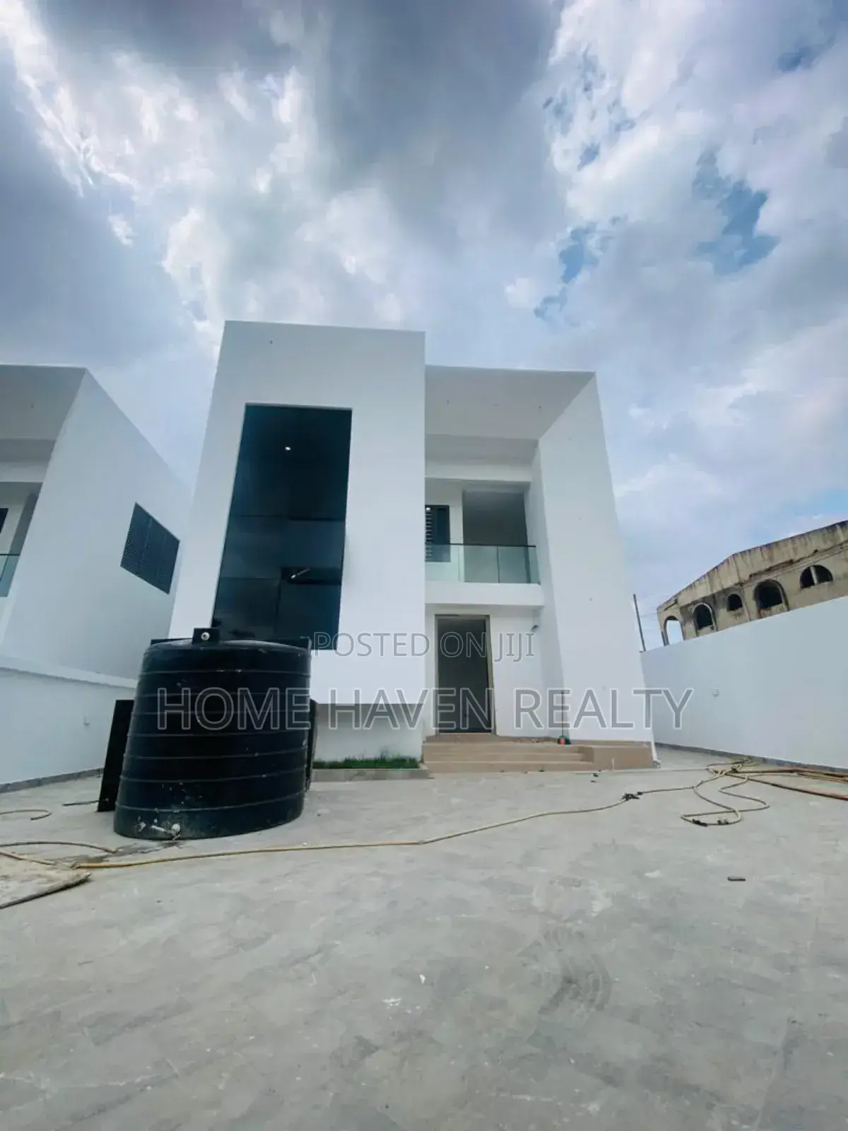 4bdrm House in Abelemkpe for sale in Abelemkpe