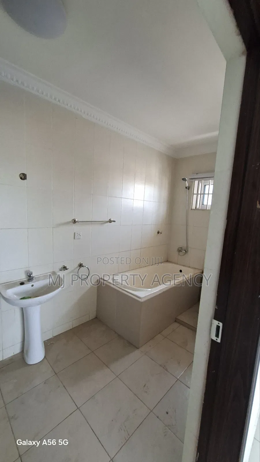 4bdrm House in Hfc Estate Phase 1, Community 25 for sale in Community 25