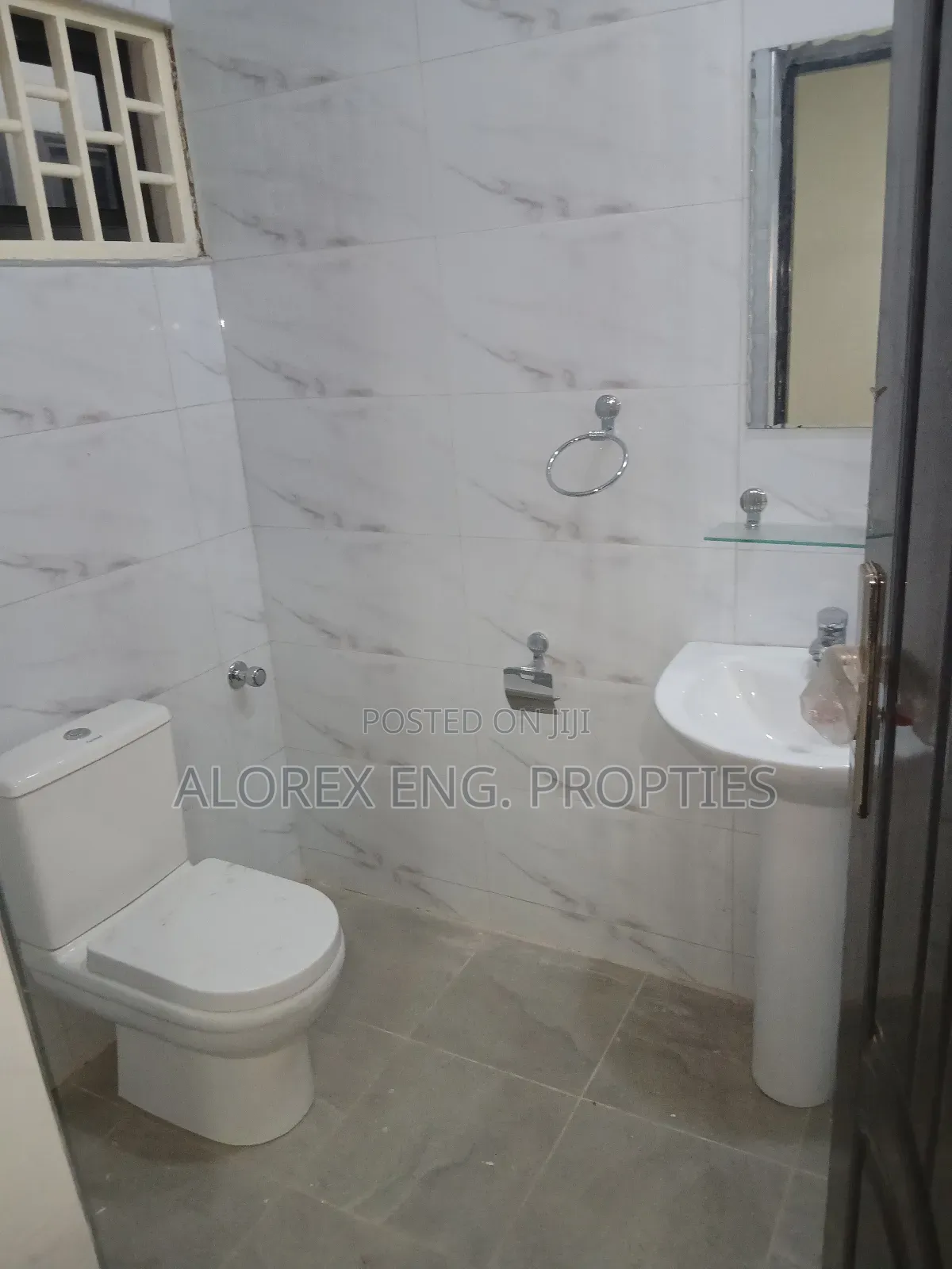 3bdrm Apartment in Air Contained, Adenta for rent in Adenta