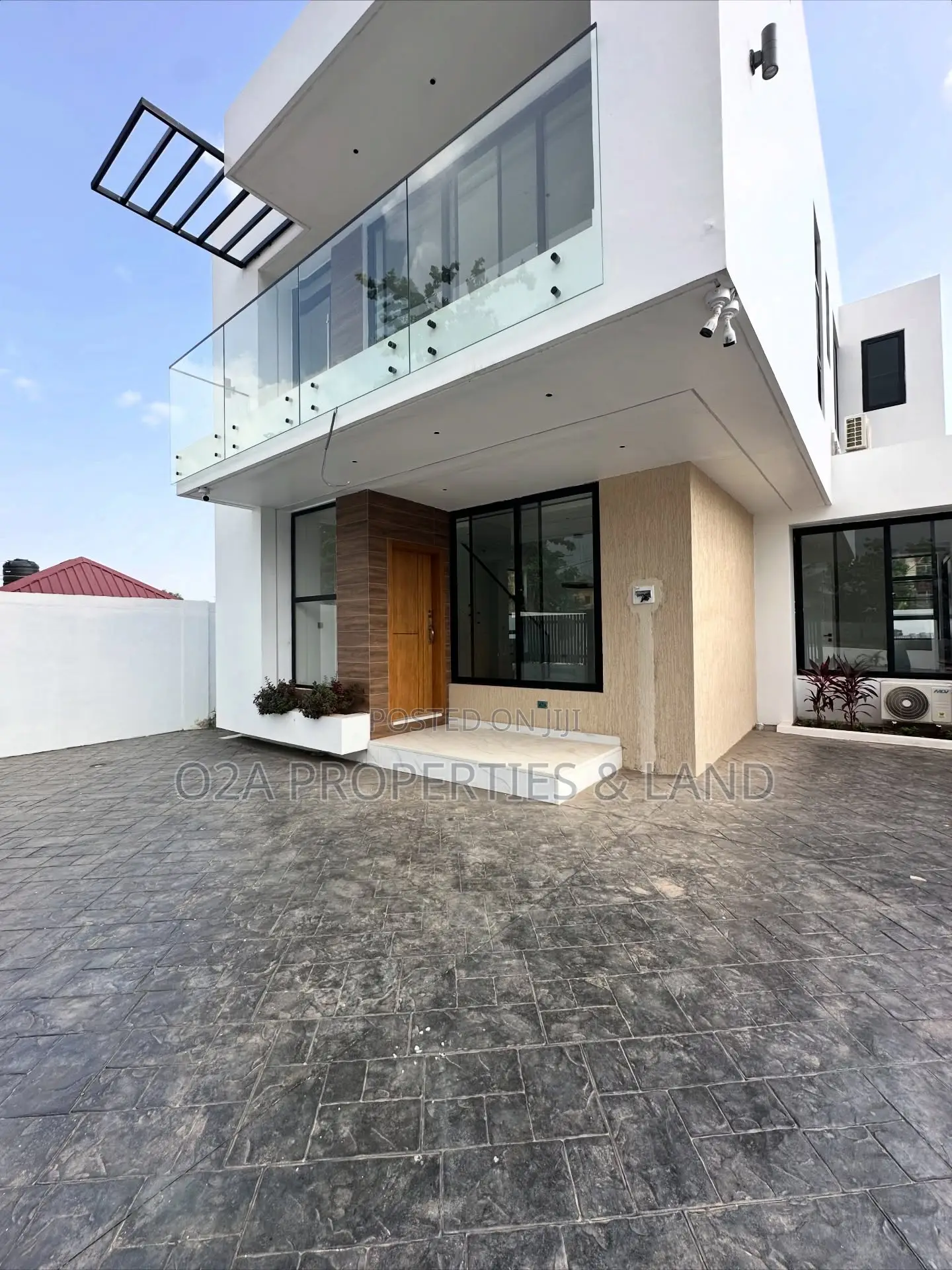 4bdrm House in Adenta, Barrier for sale in Barrier