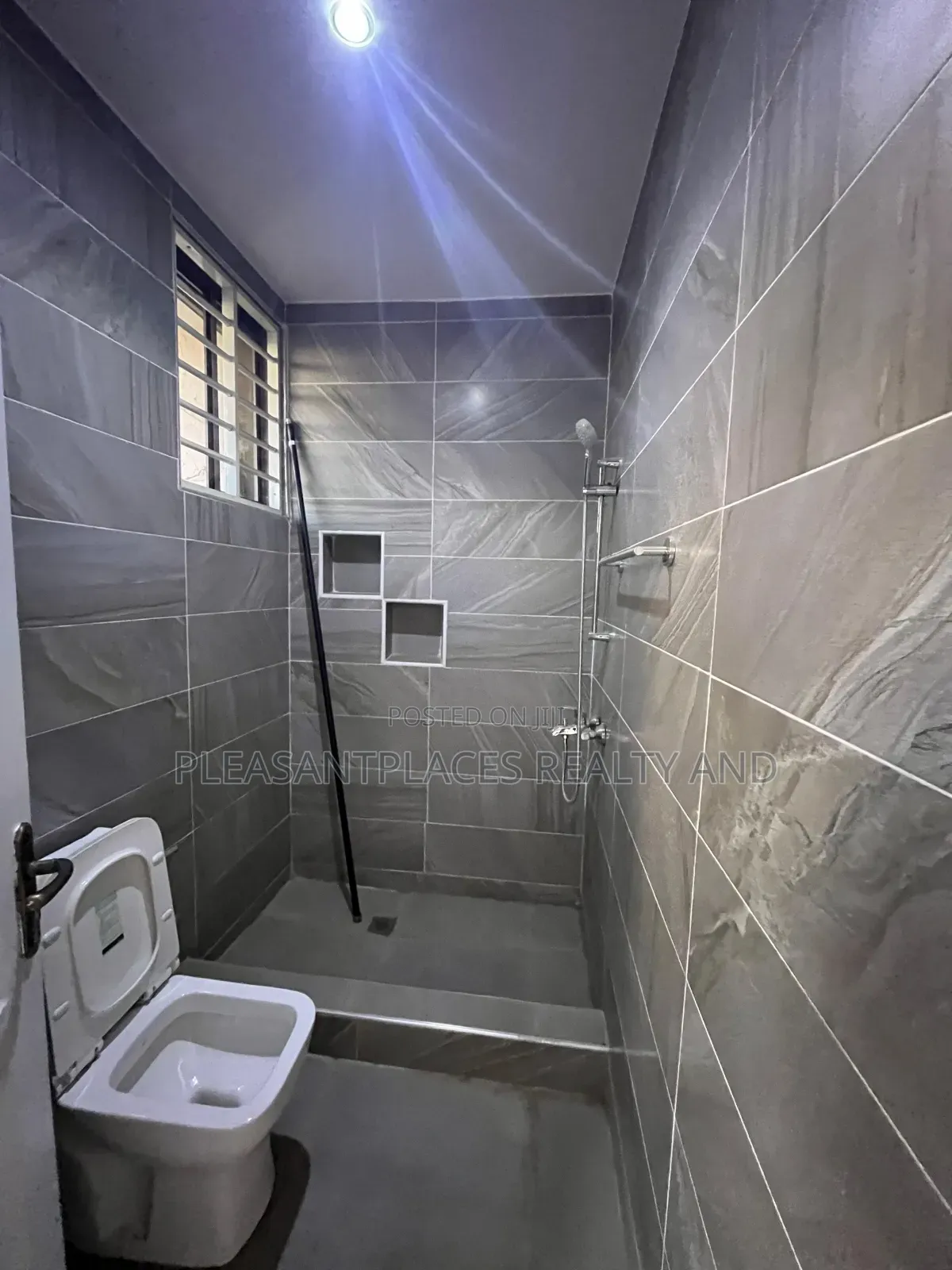 2bdrm Apartment in Pleasantplaces, Adjiriganor for rent in Adjiriganor