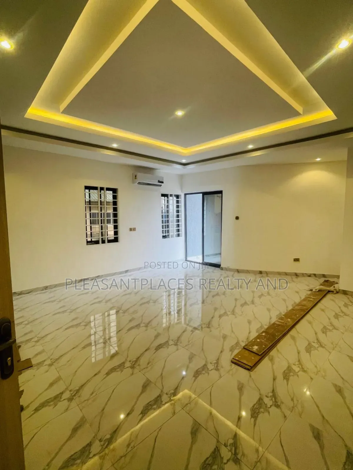 4bdrm House in Pleasantplaces, East Legon for sale in East Legon