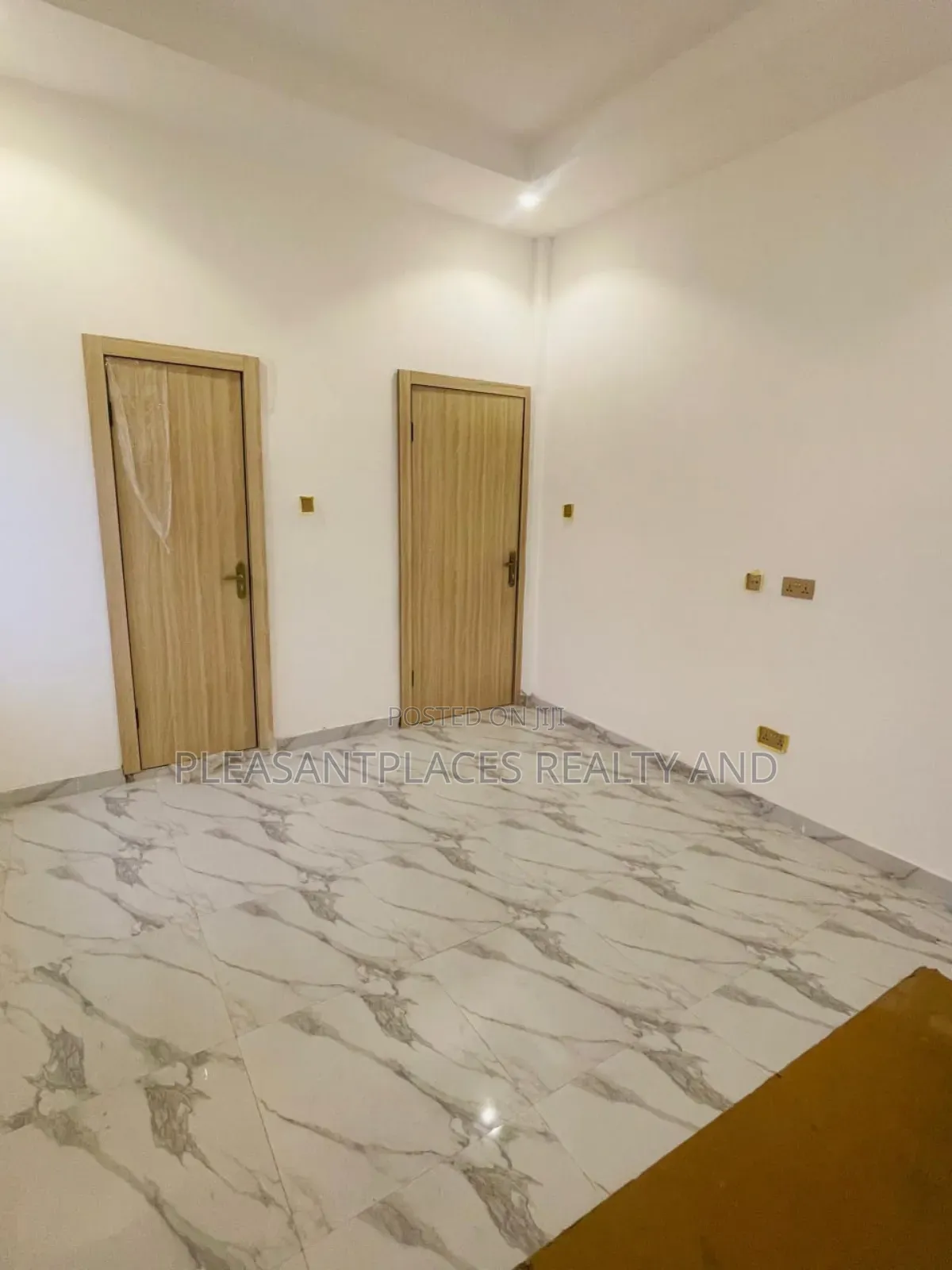 4bdrm House in Pleasantplaces, East Legon for sale in East Legon