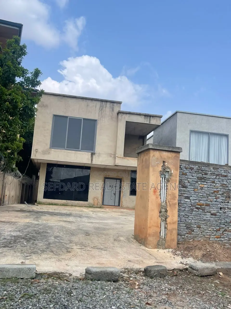 3bdrm House in West Legon for sale in West Legon