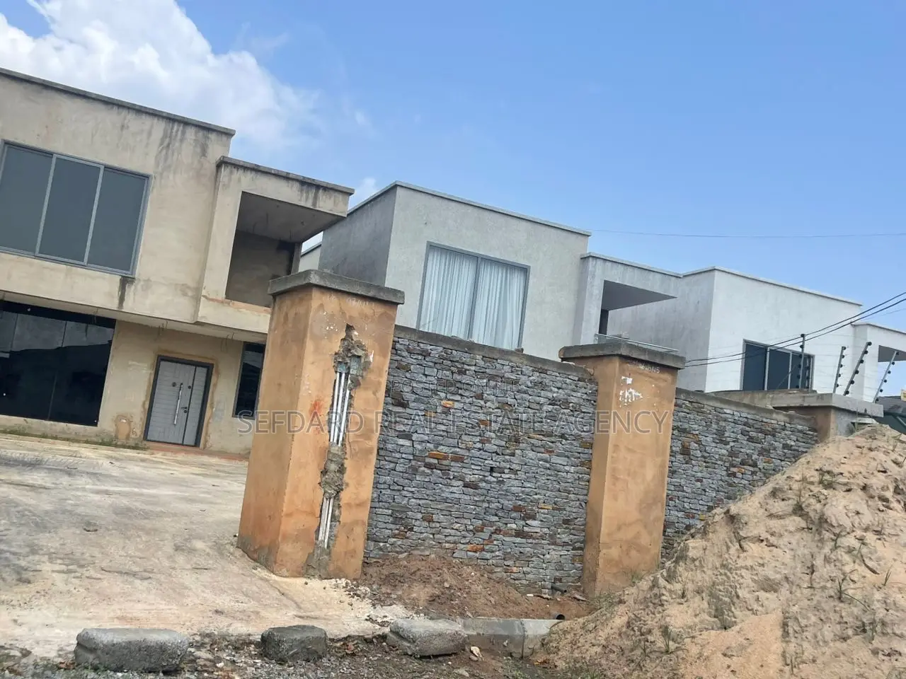 3bdrm House in West Legon for sale in West Legon