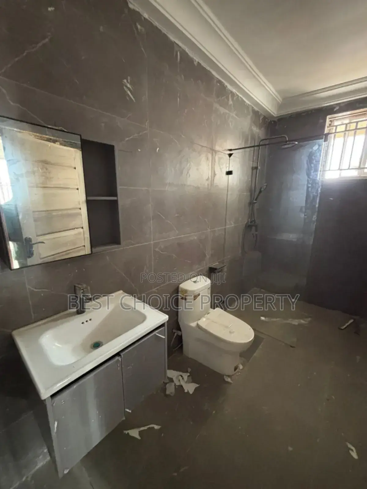 Two Bedroom Apartment For in Adenta