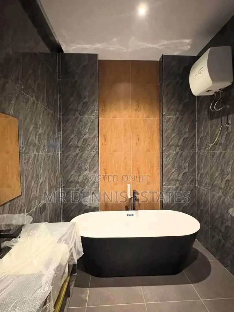 4bdrm House in East Legon, A&C Mall Area for rent in A&C Mall Area