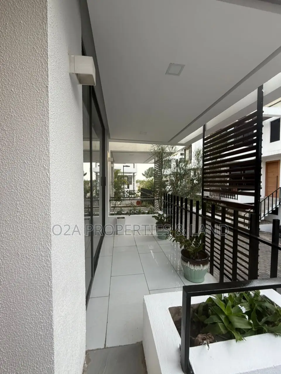 5bdrm Townhouse / Terrace in Cantonment, Acquinas for rent in Acquinas