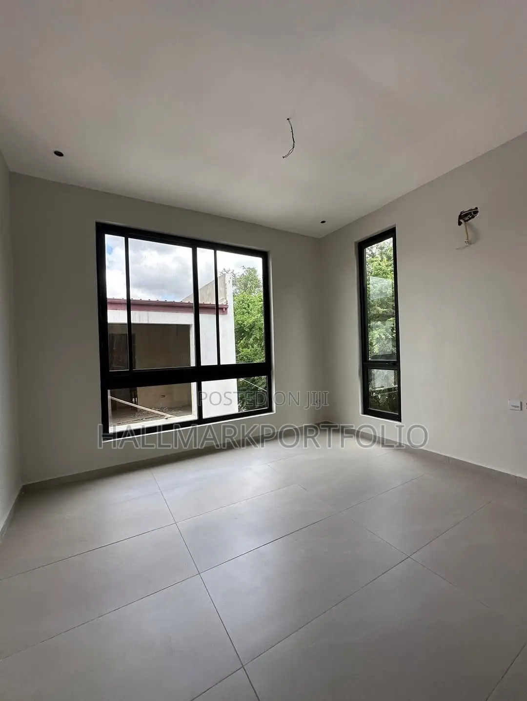 5bdrm House in East Legon for sale in East Legon