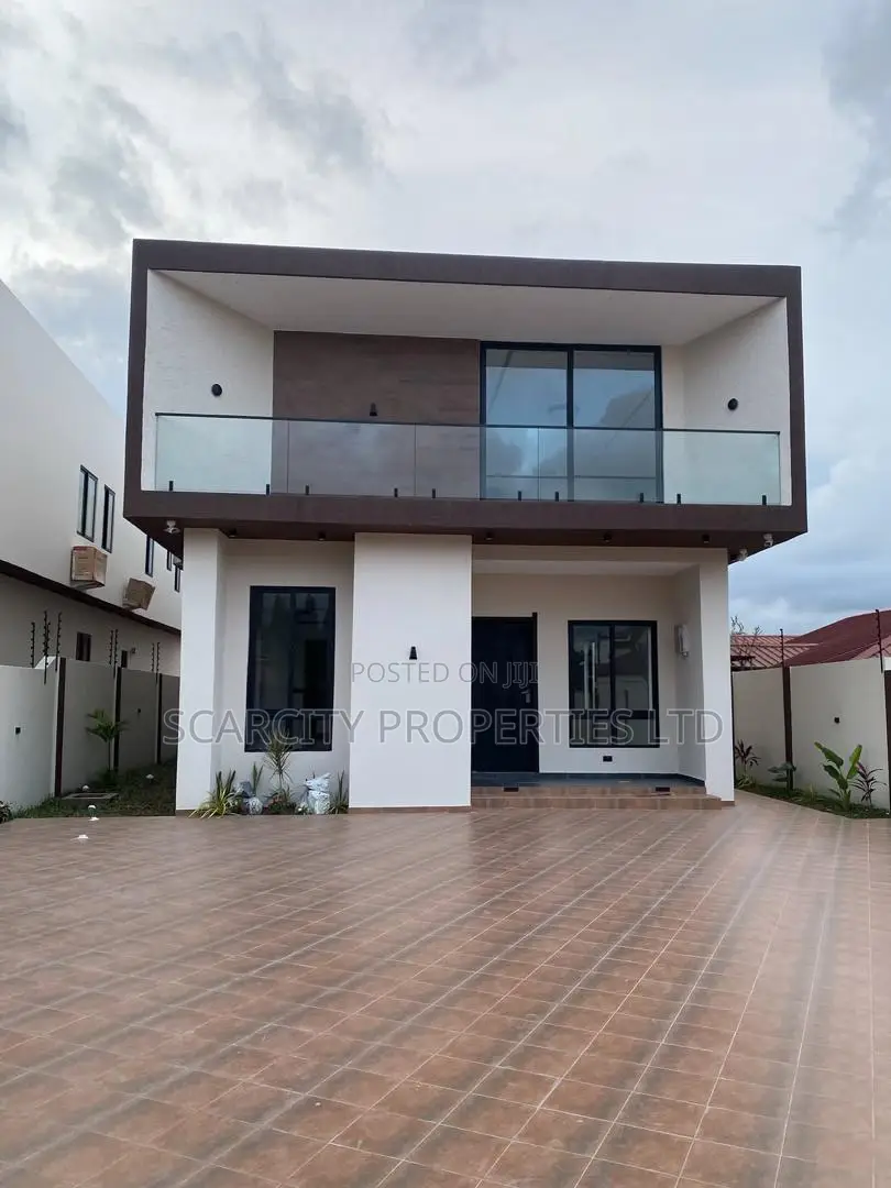 4bdrm House in Oyarifa for sale in Oyarifa