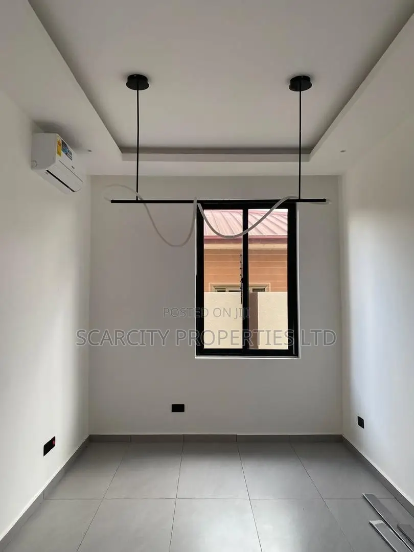 4bdrm House in Oyarifa for sale in Oyarifa
