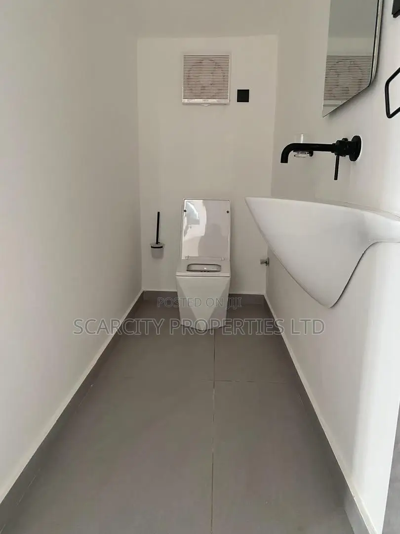 4bdrm House in Oyarifa for sale in Oyarifa