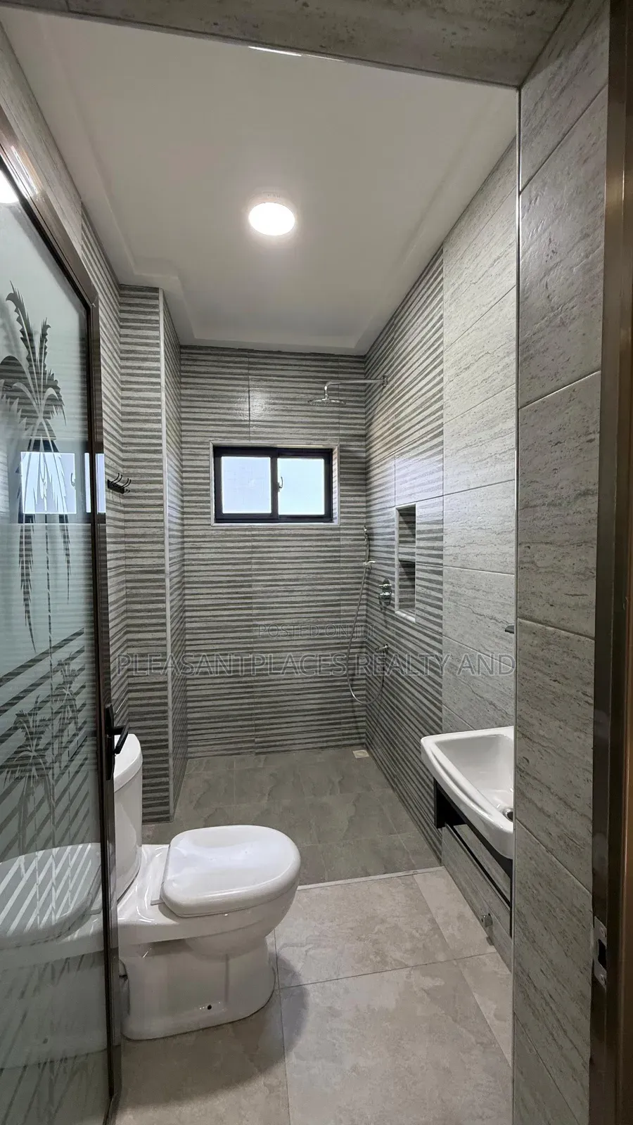 2bdrm Apartment in Pleasantplaces, Spintex for rent in Spintex