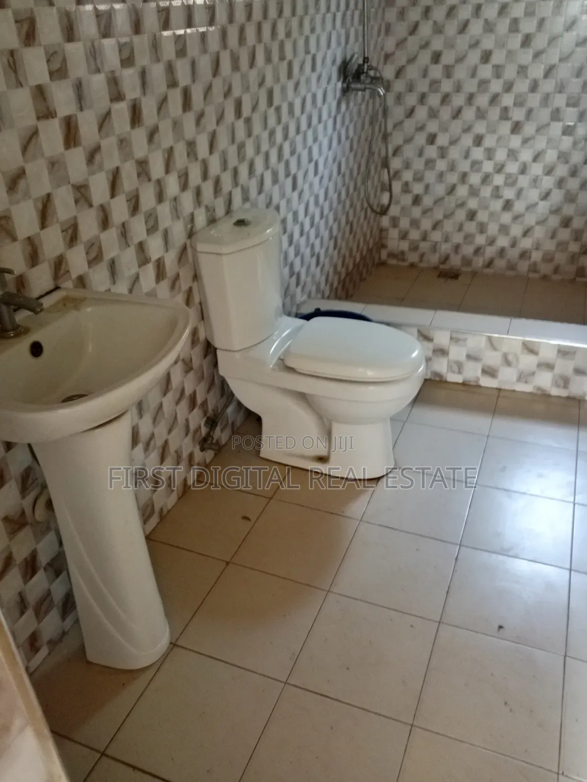 2bdrm House in First Digital Real, West Hills Mall Area for rent in West Hills Mall Area
