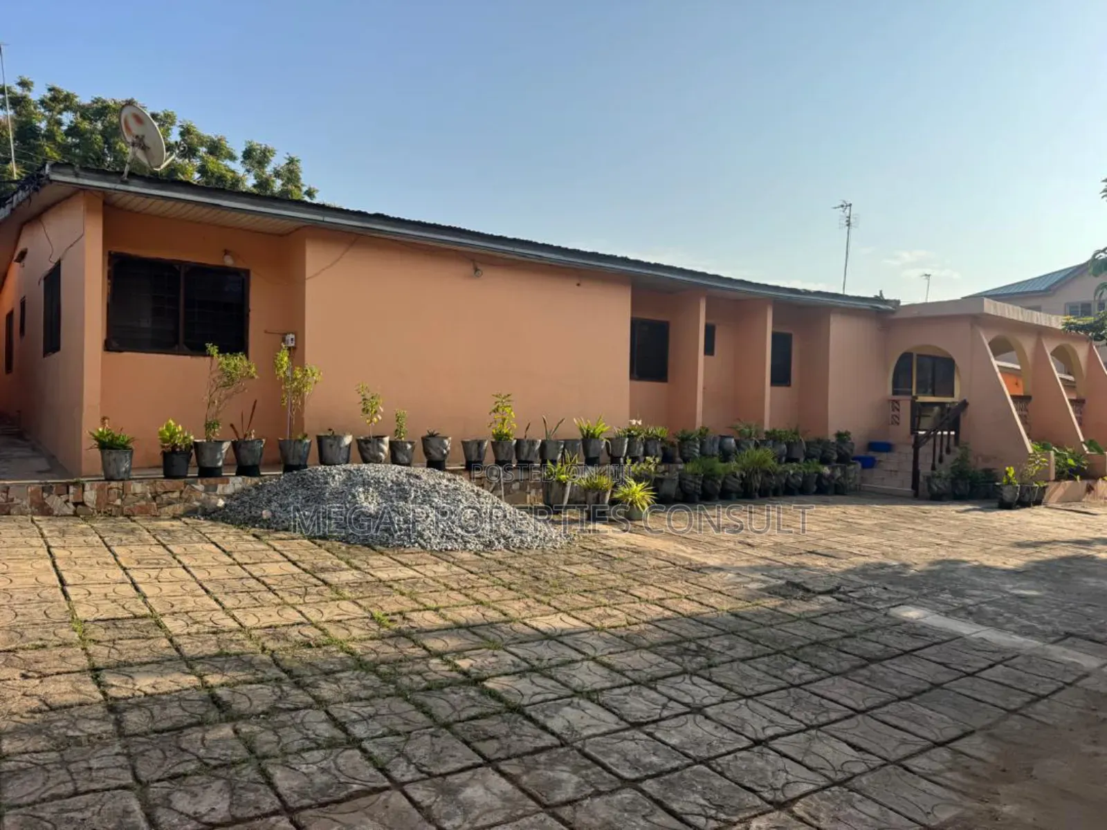 Commercial Property for Sale in Ablekuma Fan Milk in Ablekuma