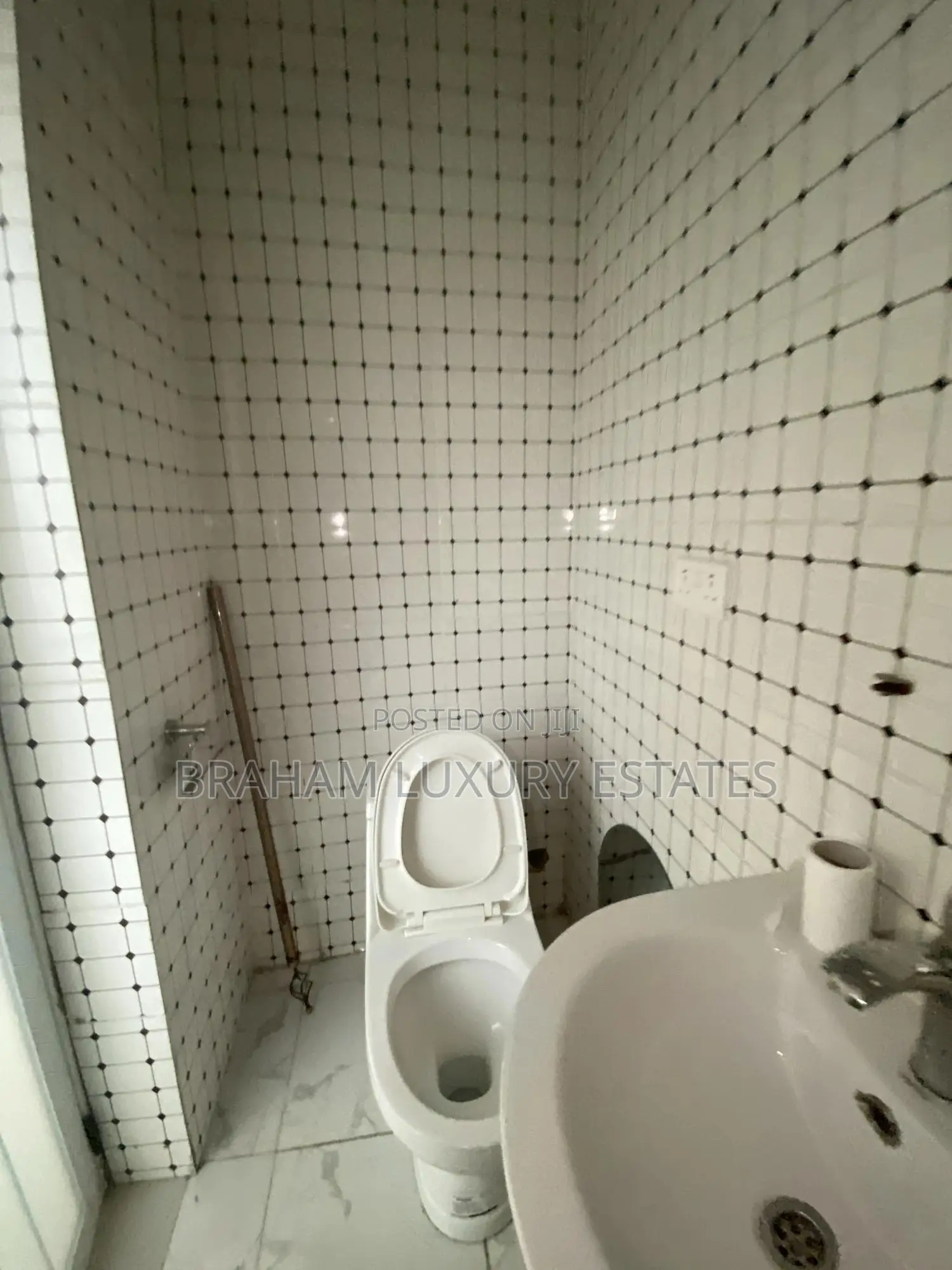 2bdrm Apartment in Braham Luxury, Spintex for rent in Spintex