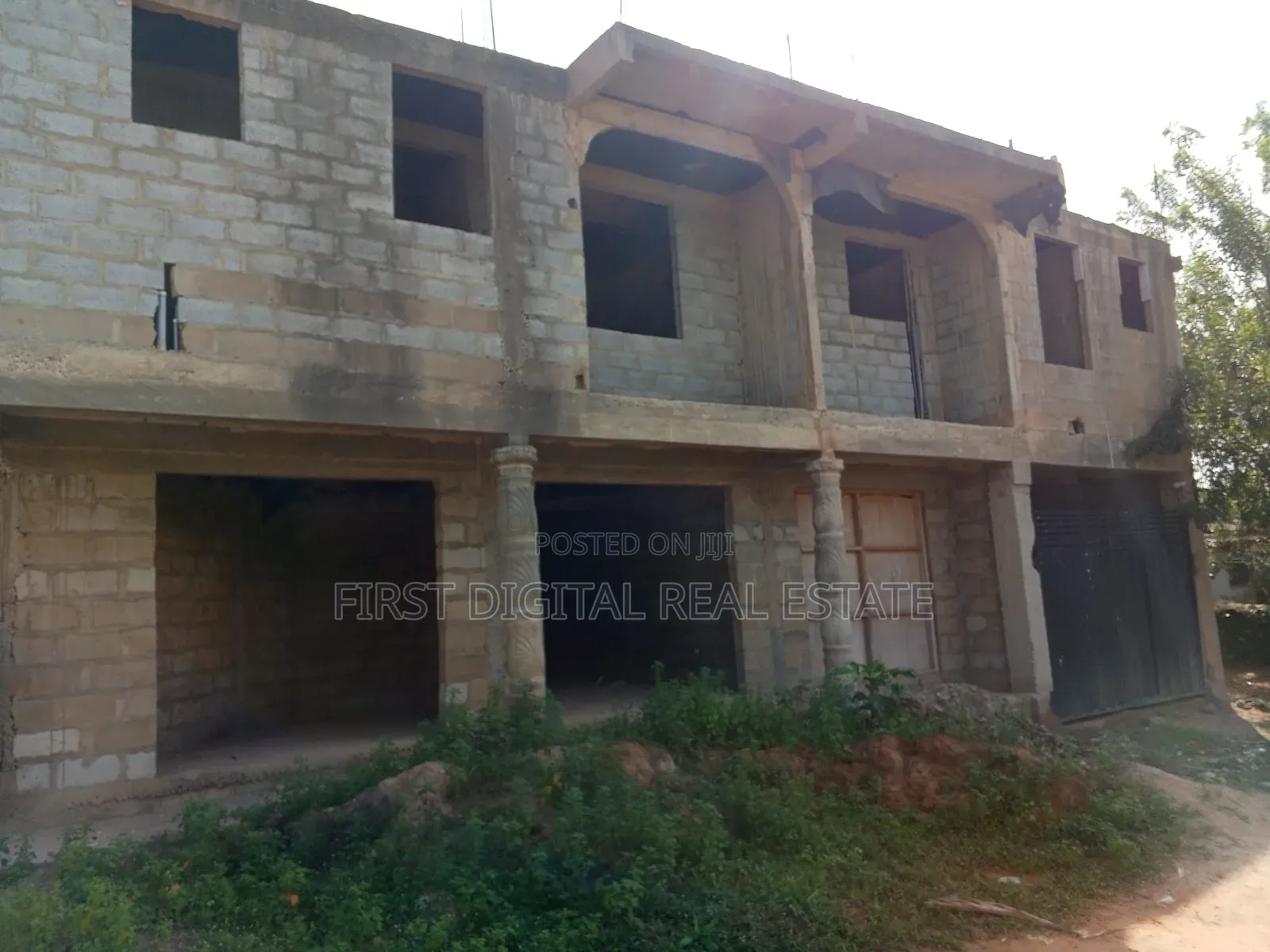 6 Bedroom and 3 Stores for Sale in Kasoa Cp in Kasoa