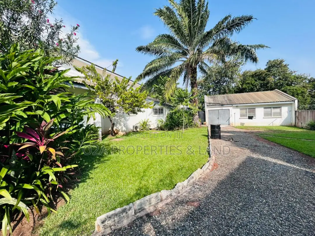 4bdrm House in Cantonments, Acquinas for rent in Acquinas