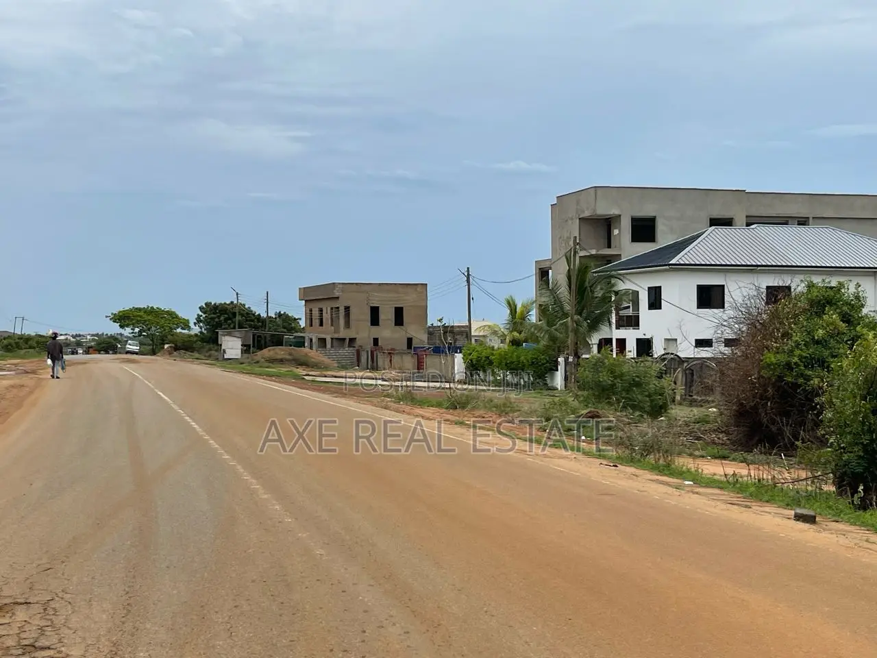 Free Building Materials on Half Plot in New Ningo
