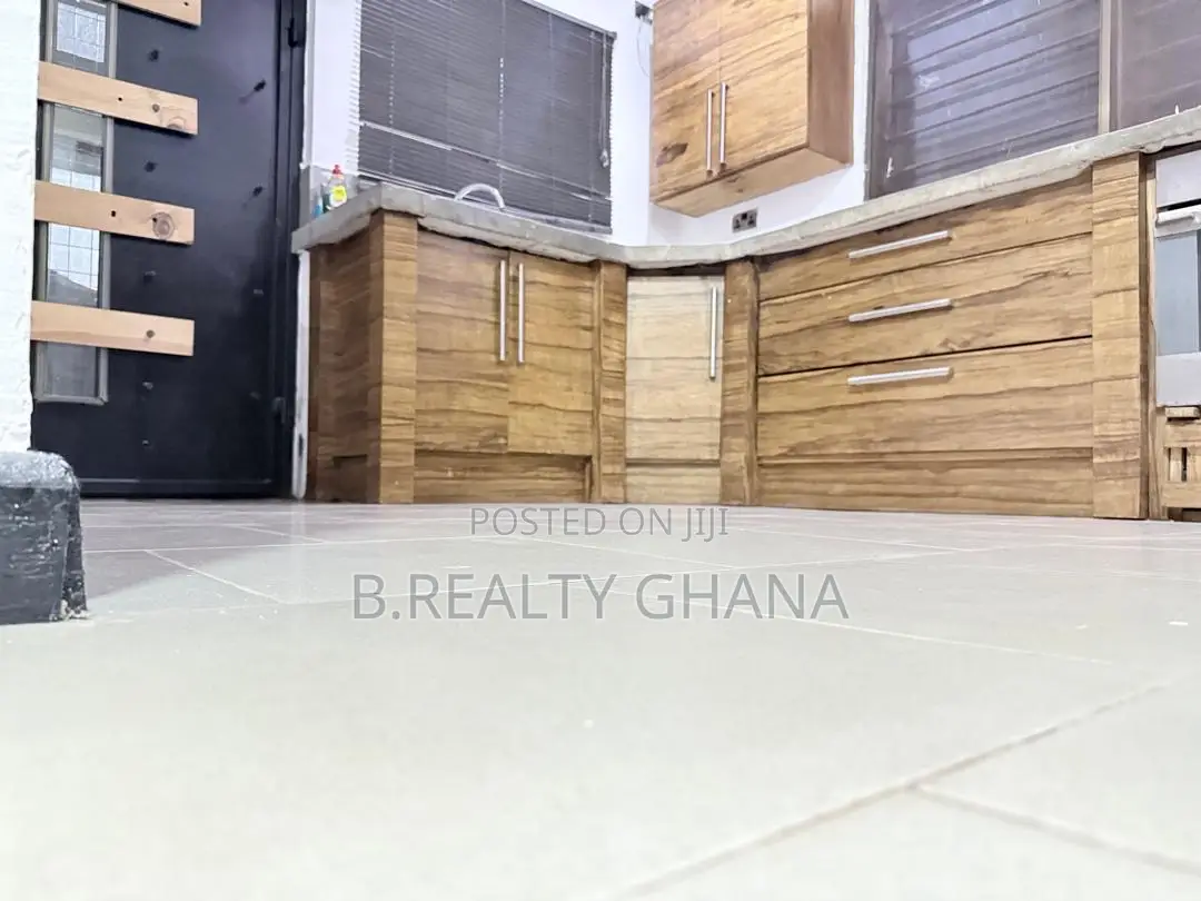 3bdrm Bungalow in Airport Residential Area for rent in Airport Residential Area
