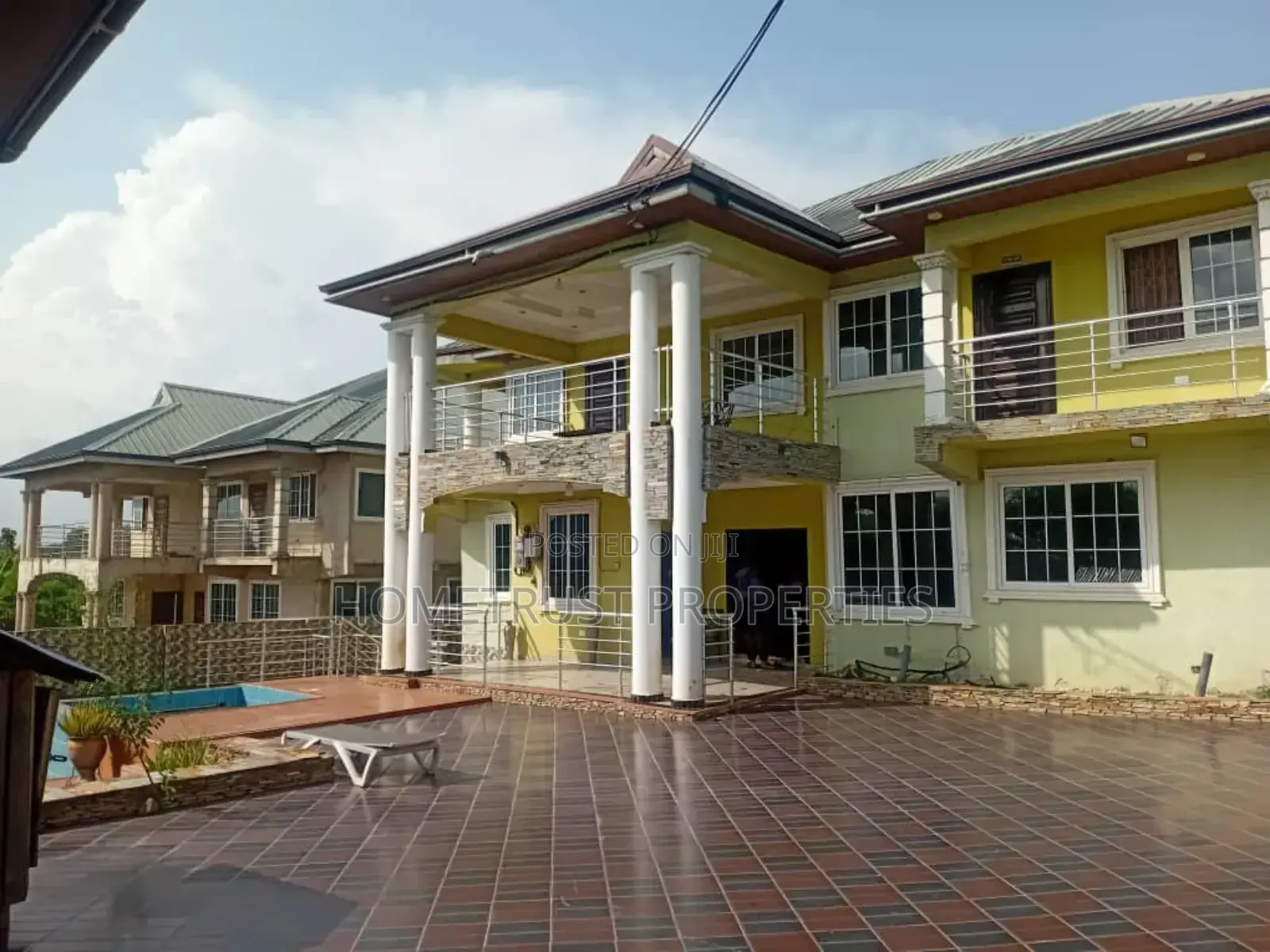 5bdrm House in Hometrust Properties, Akuapim South for sale in Akuapim South