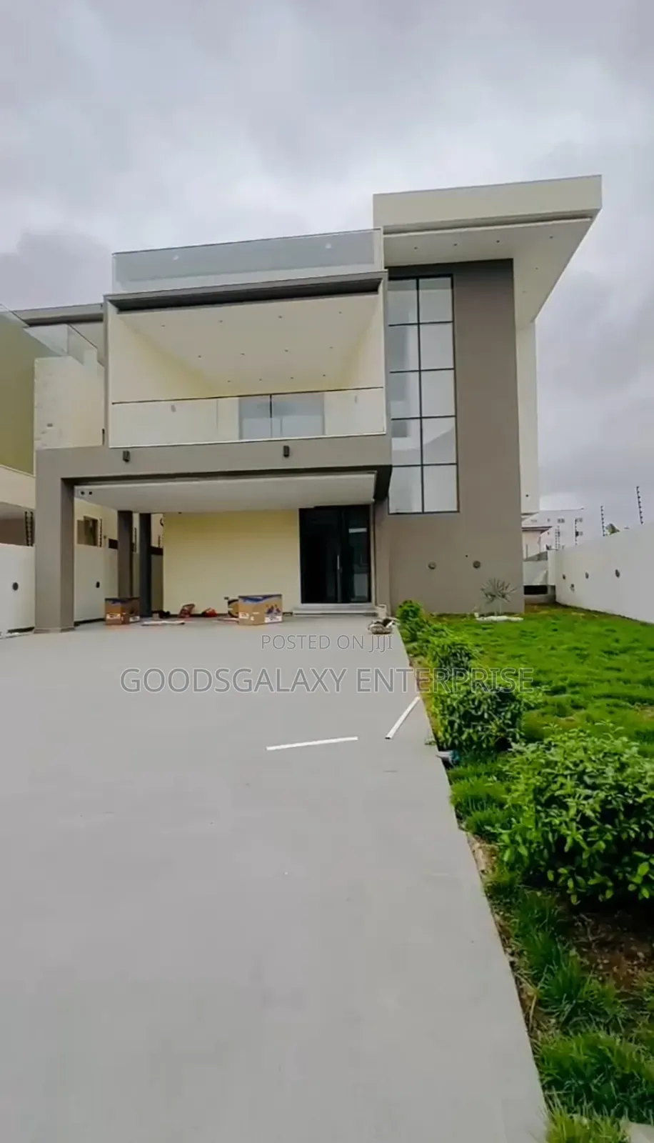 5bdrm Mansion in Accra Metropolitan for sale in Accra Metropolitan