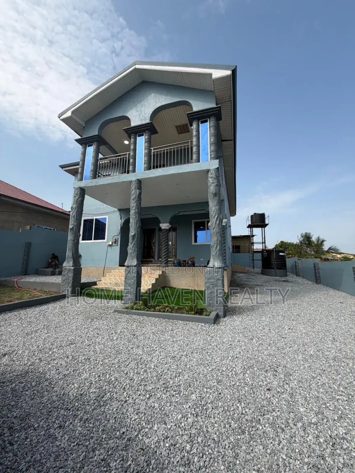 5bdrm House in Weija Hills for sale in Weija
