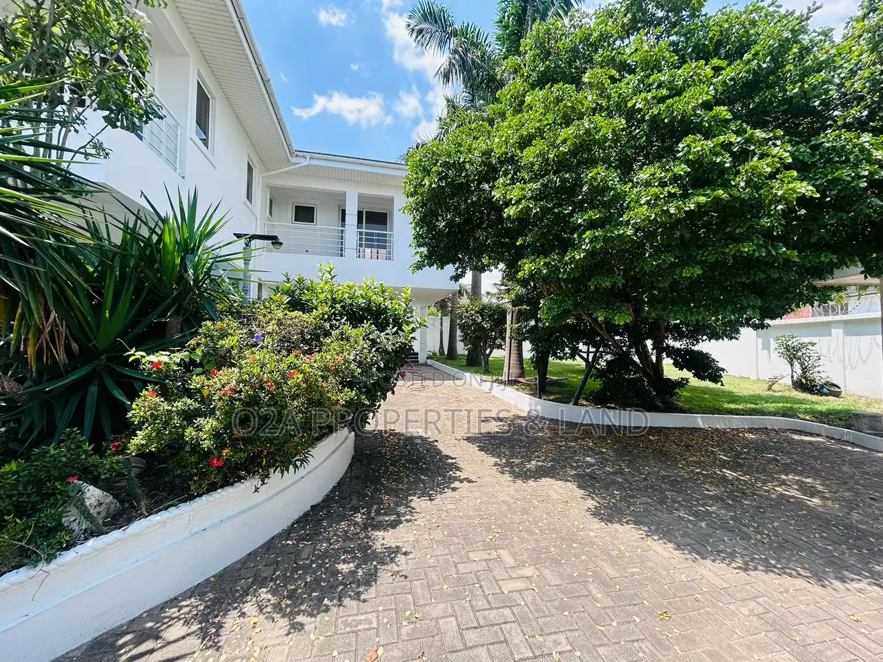 4bdrm House in Airport Hills, New Legon for sale in New Legon