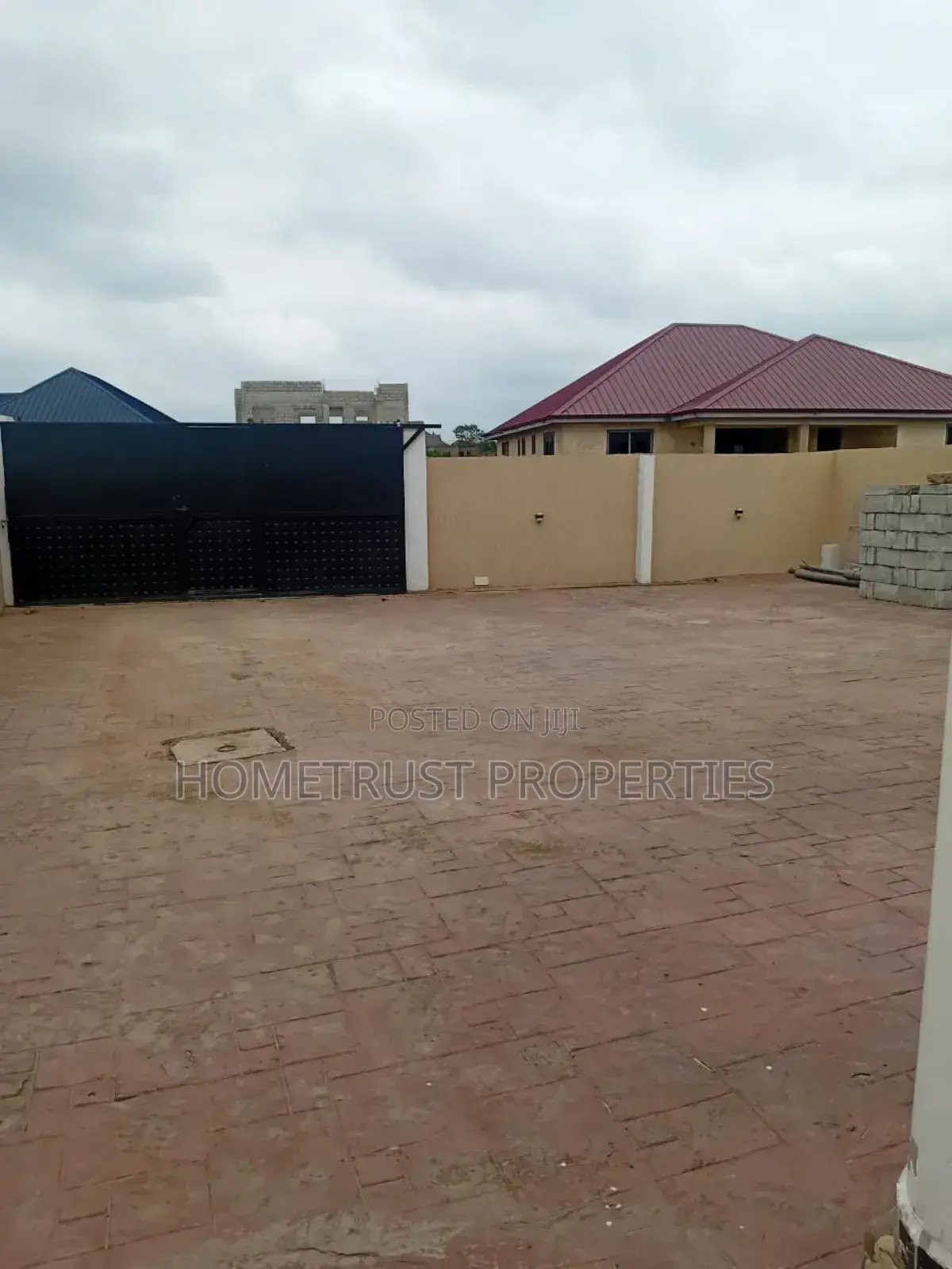 4bdrm Duplex in Hometrust Properties, Amasaman for sale in Amasaman