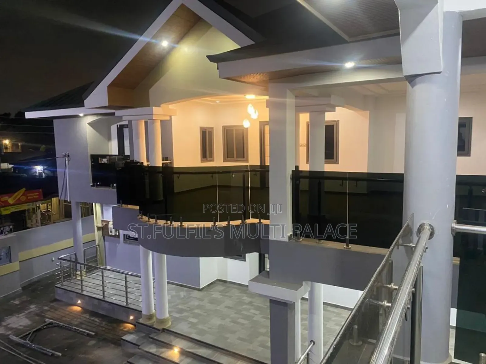 5bdrm House in Hatso, Haatso for sale in Haatso