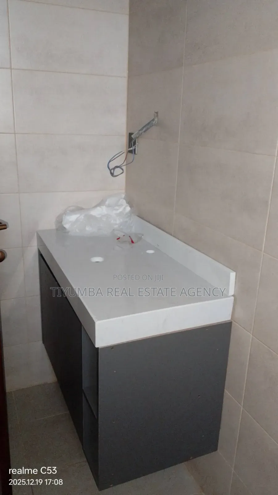 2bdrm Apartment in Tiyumba Real Estate, East Legon for rent in East Legon