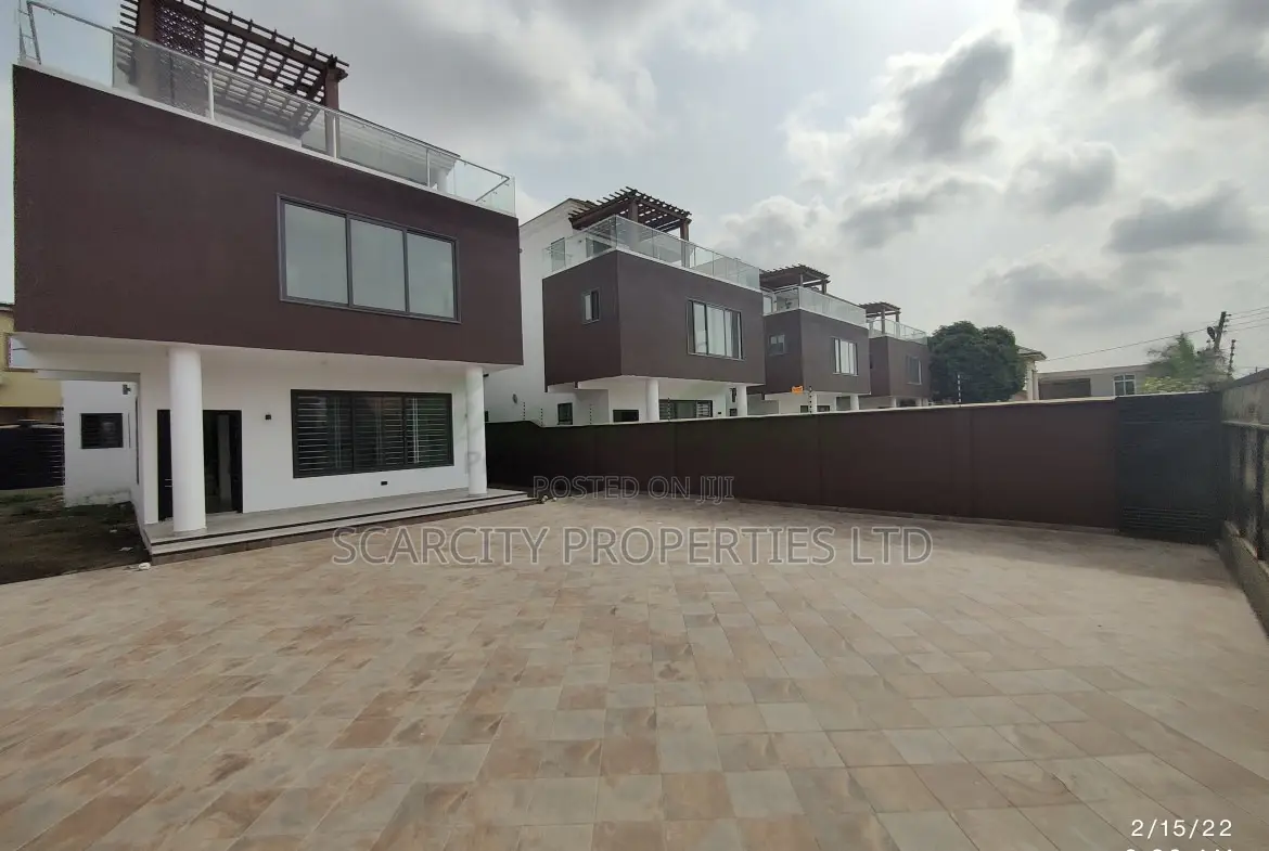 4bdrm House in A&C Mall Area for sale in A&C Mall Area