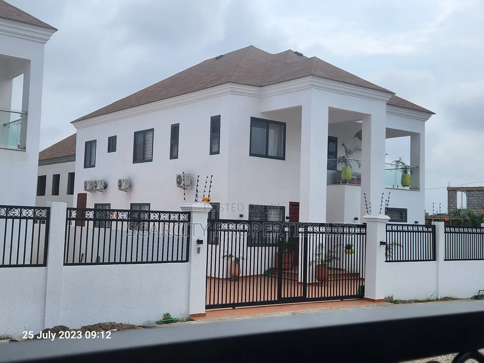 4bdrm House in Adenta for sale in Adenta