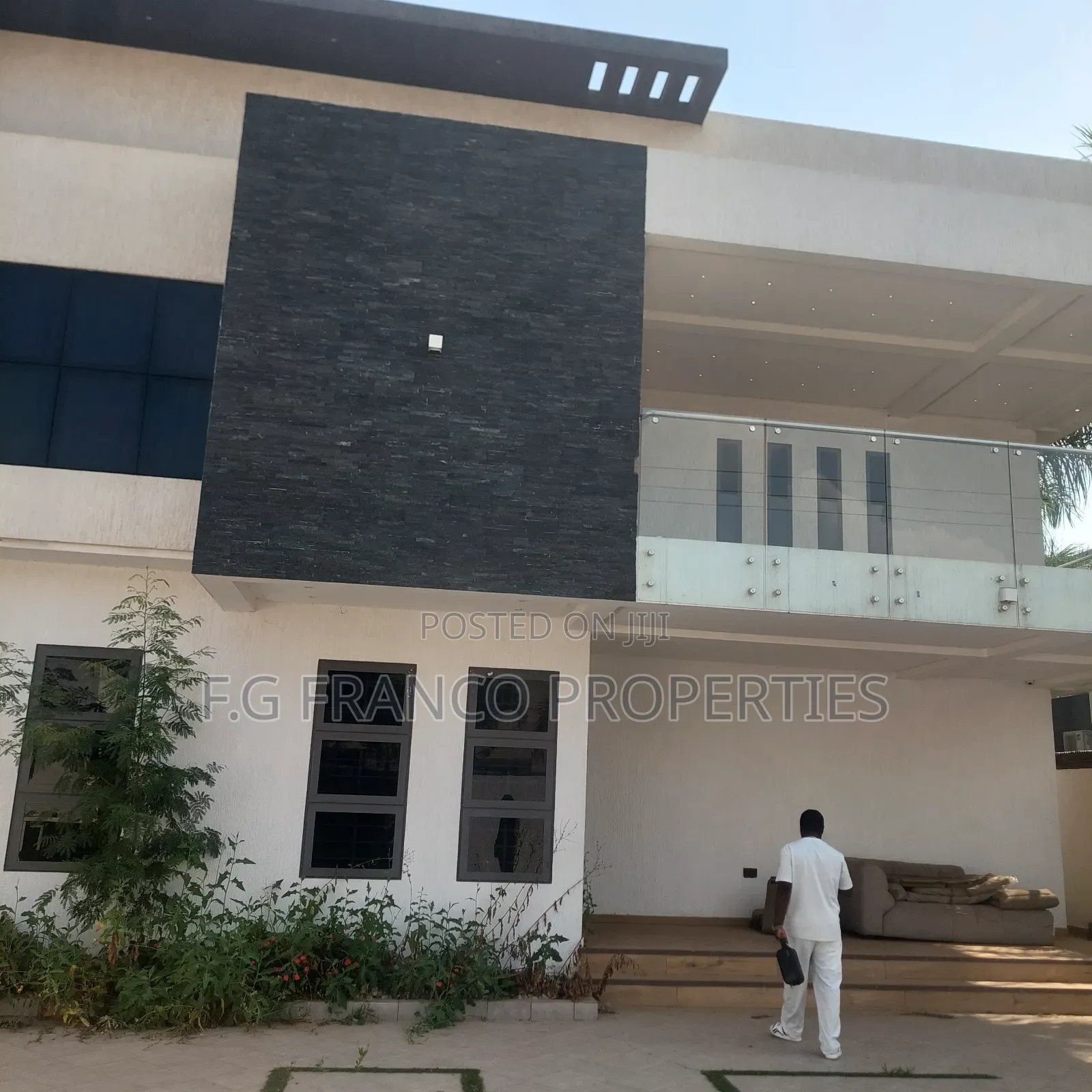 Furnished 4bdrm House in Kg Franco Properties, East Legon for rent in East Legon