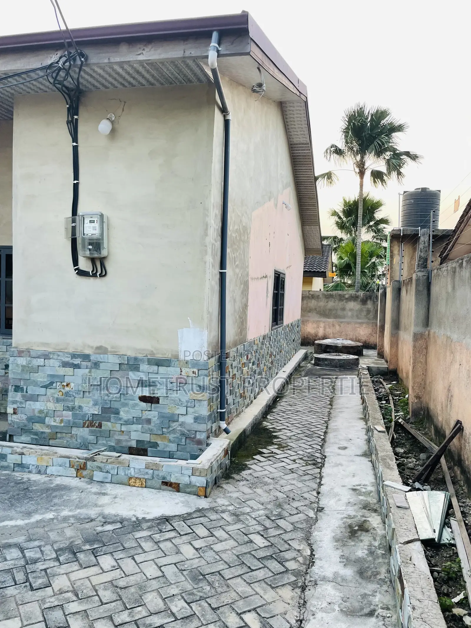 3bdrm Bungalow in Home Trust, Amasaman for sale in Amasaman