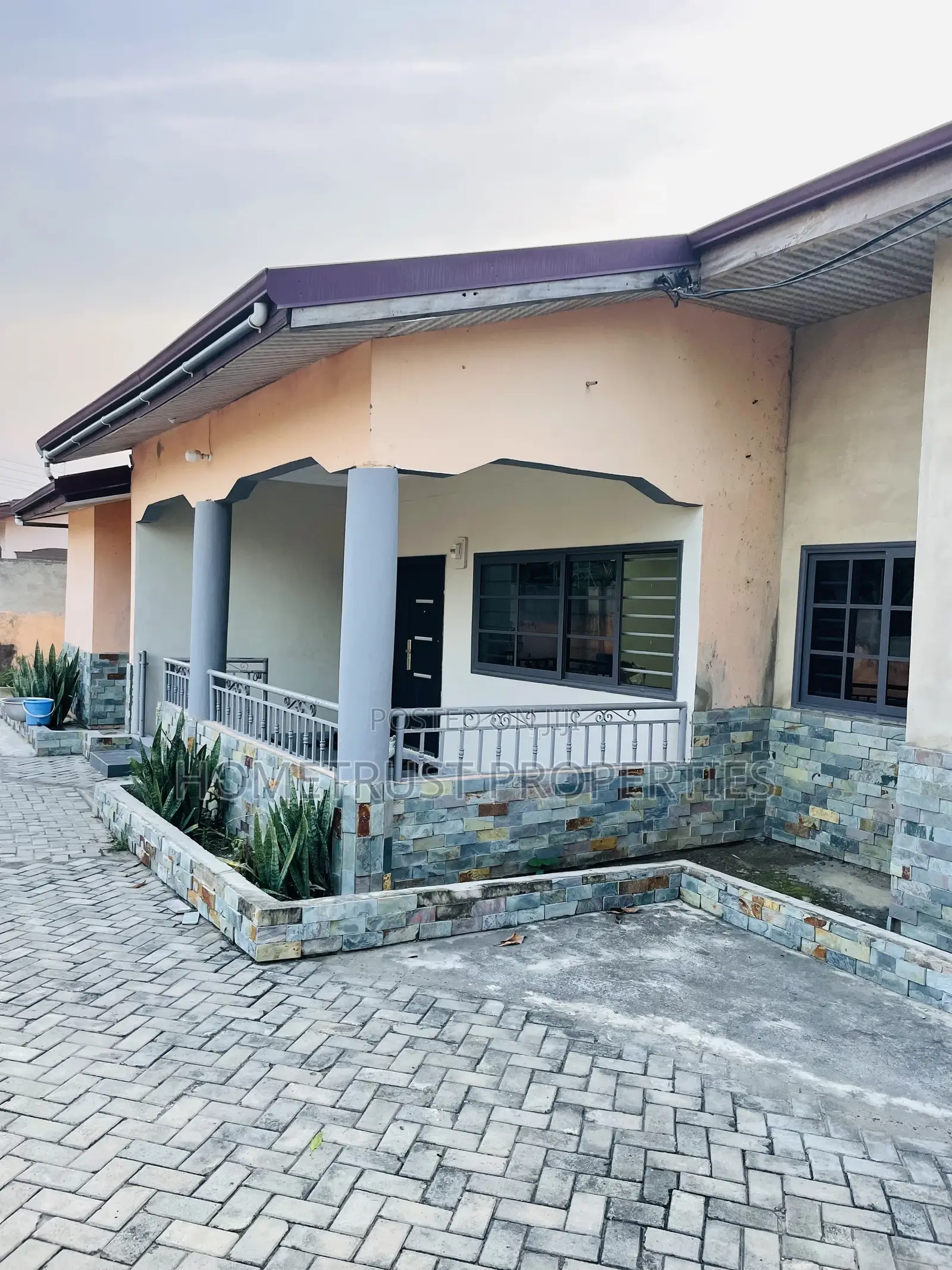 3bdrm Bungalow in Home Trust, Amasaman for sale in Amasaman