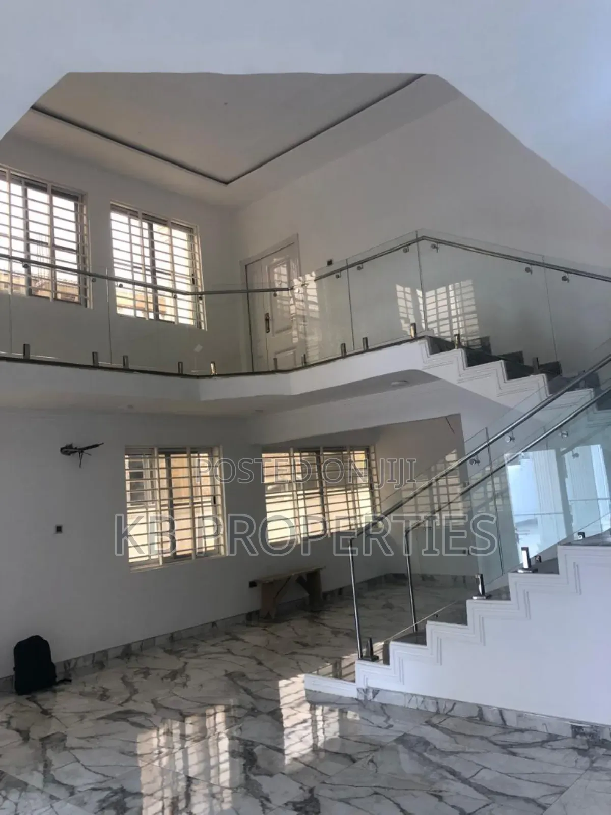 5bdrm Duplex in Kb Properties, Community 25 for rent in Community 25