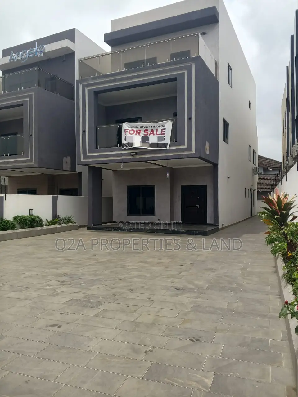 4bdrm House in East Legon, Shaishie, A&C Mall Area for sale in A&C Mall Area