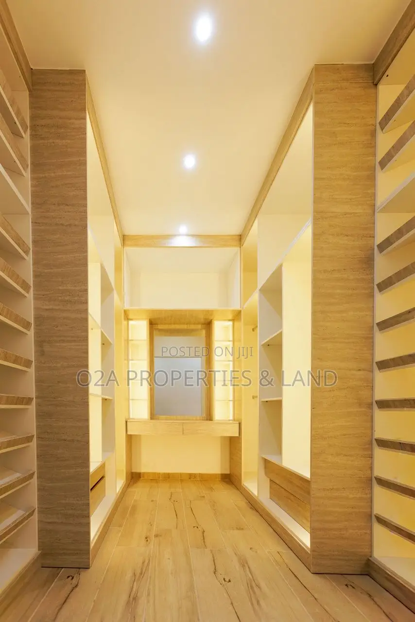 4bdrm House in East Legon, A&C Mall Area for rent in A&C Mall Area