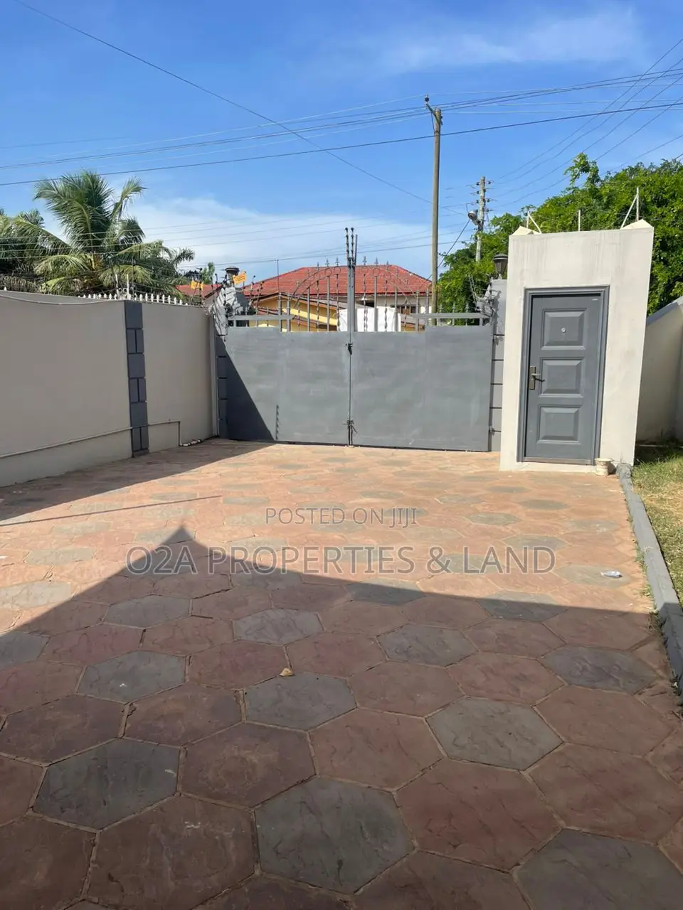 4bdrm House in East Legon Behind, A&C Mall Area for rent in A&C Mall Area