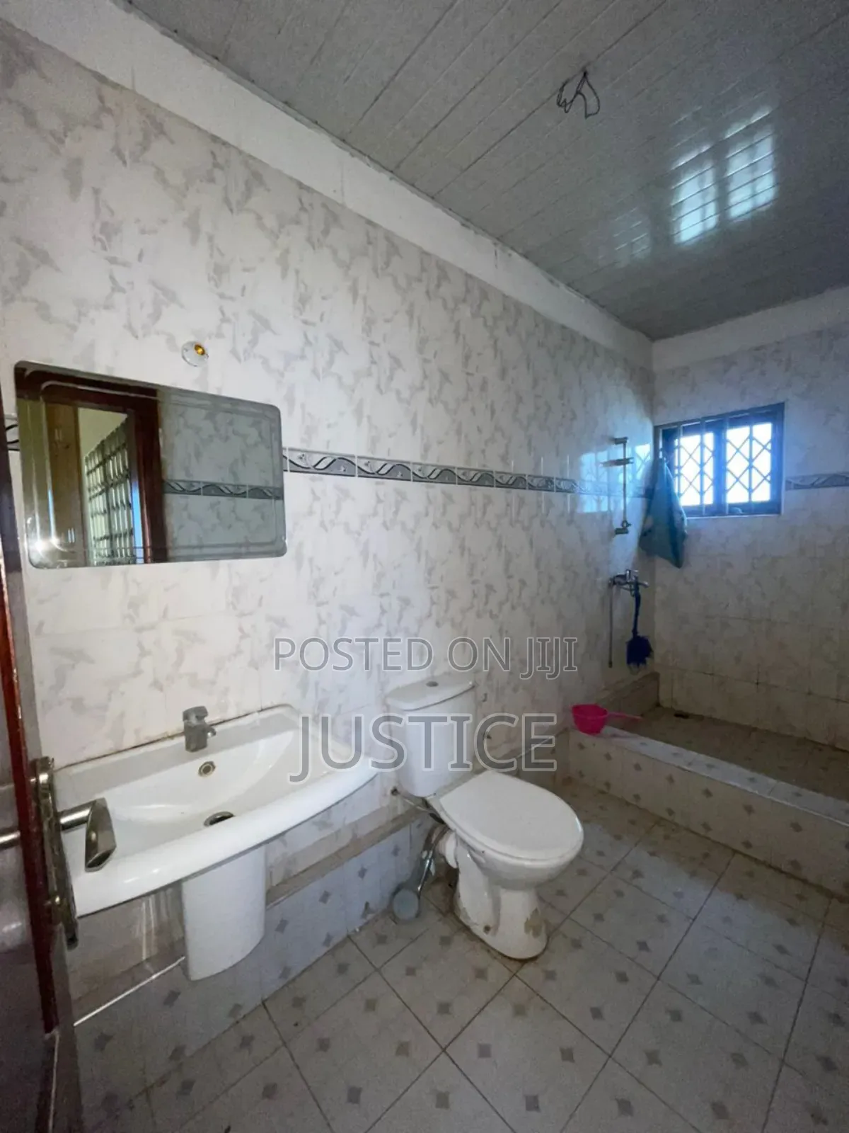 5bdrm House in Bortianor for rent in Bortiano