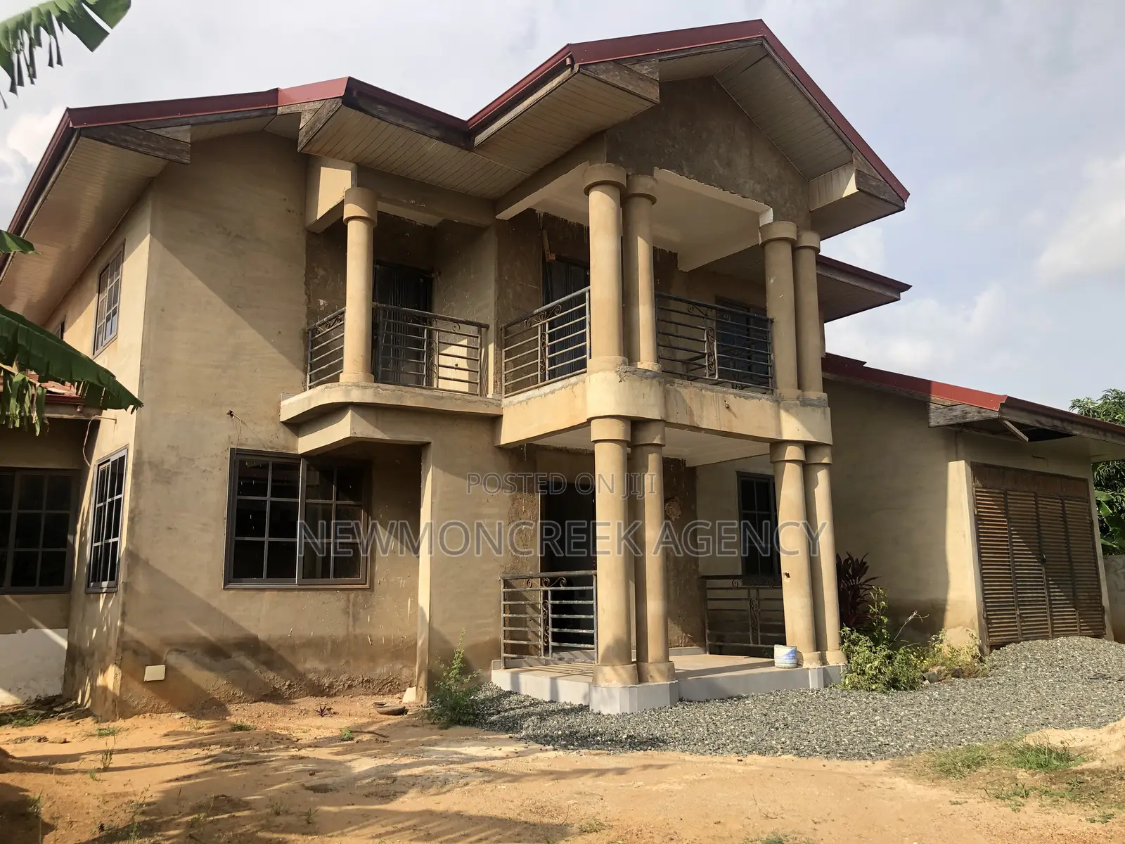 5bdrm Duplex in Oyarifa, Ghana Flag for sale in Ghana Flag