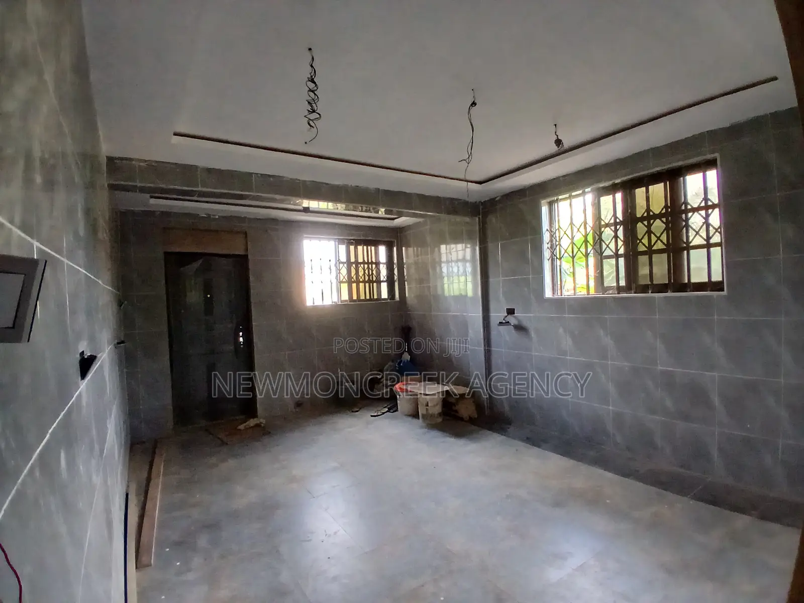 5bdrm Duplex in Oyarifa, Ghana Flag for sale in Ghana Flag