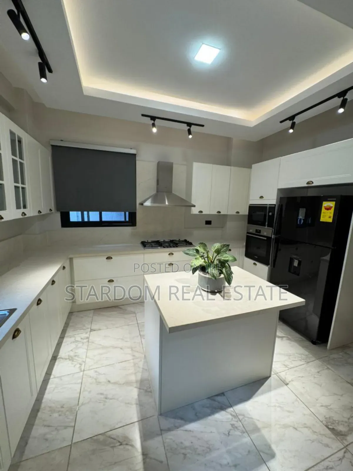 Furnished 5bdrm Mansion in Cantonments for sale in Cantonments