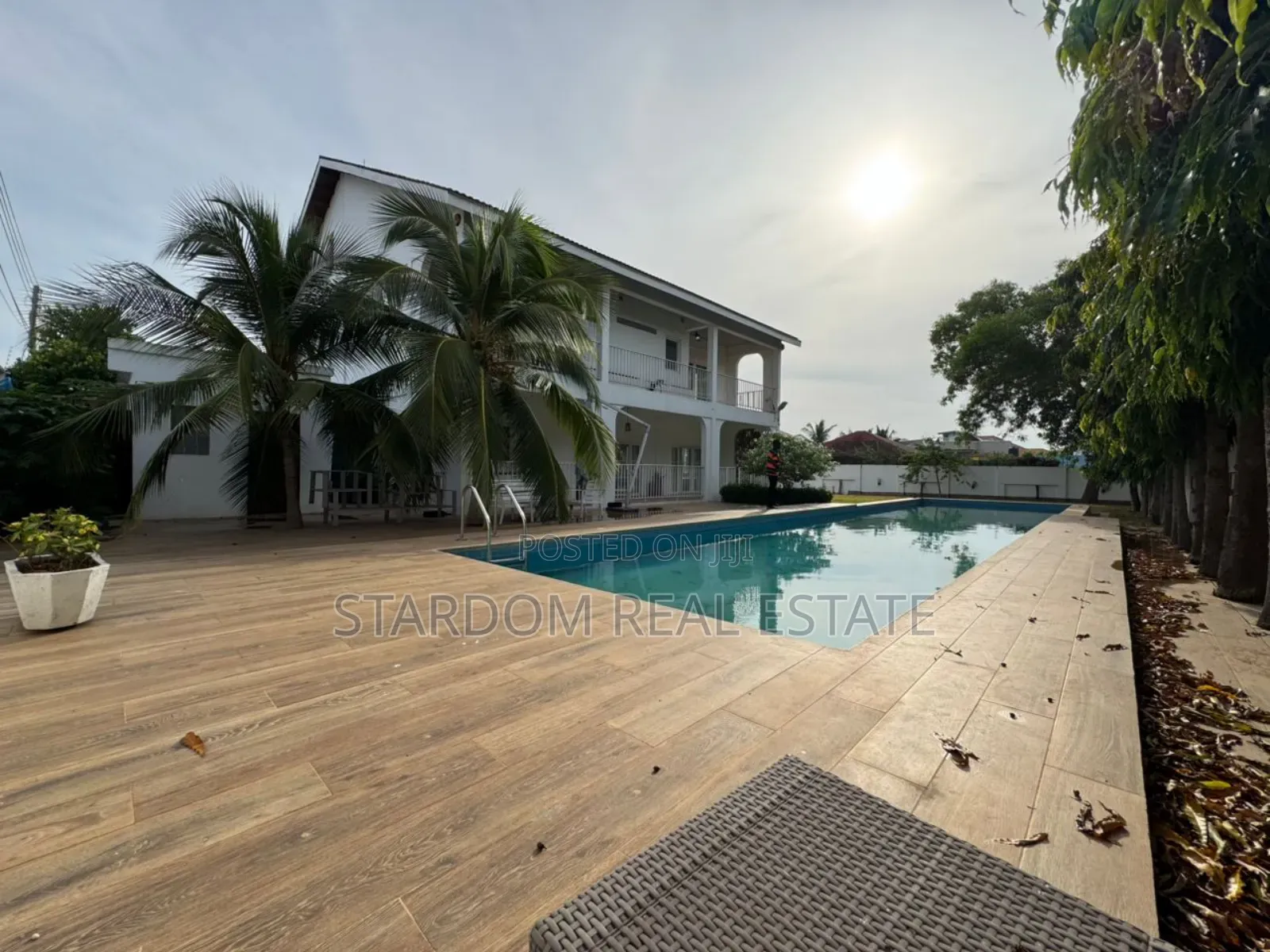 Furnished 4bdrm Mansion in Airport Hills for sale in Airport Residential Area