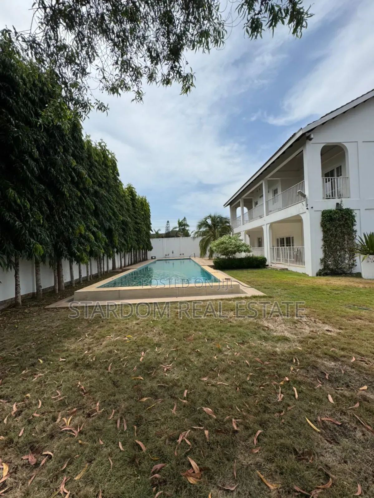 Furnished 4bdrm Mansion in Airport Hills for sale in Airport Residential Area