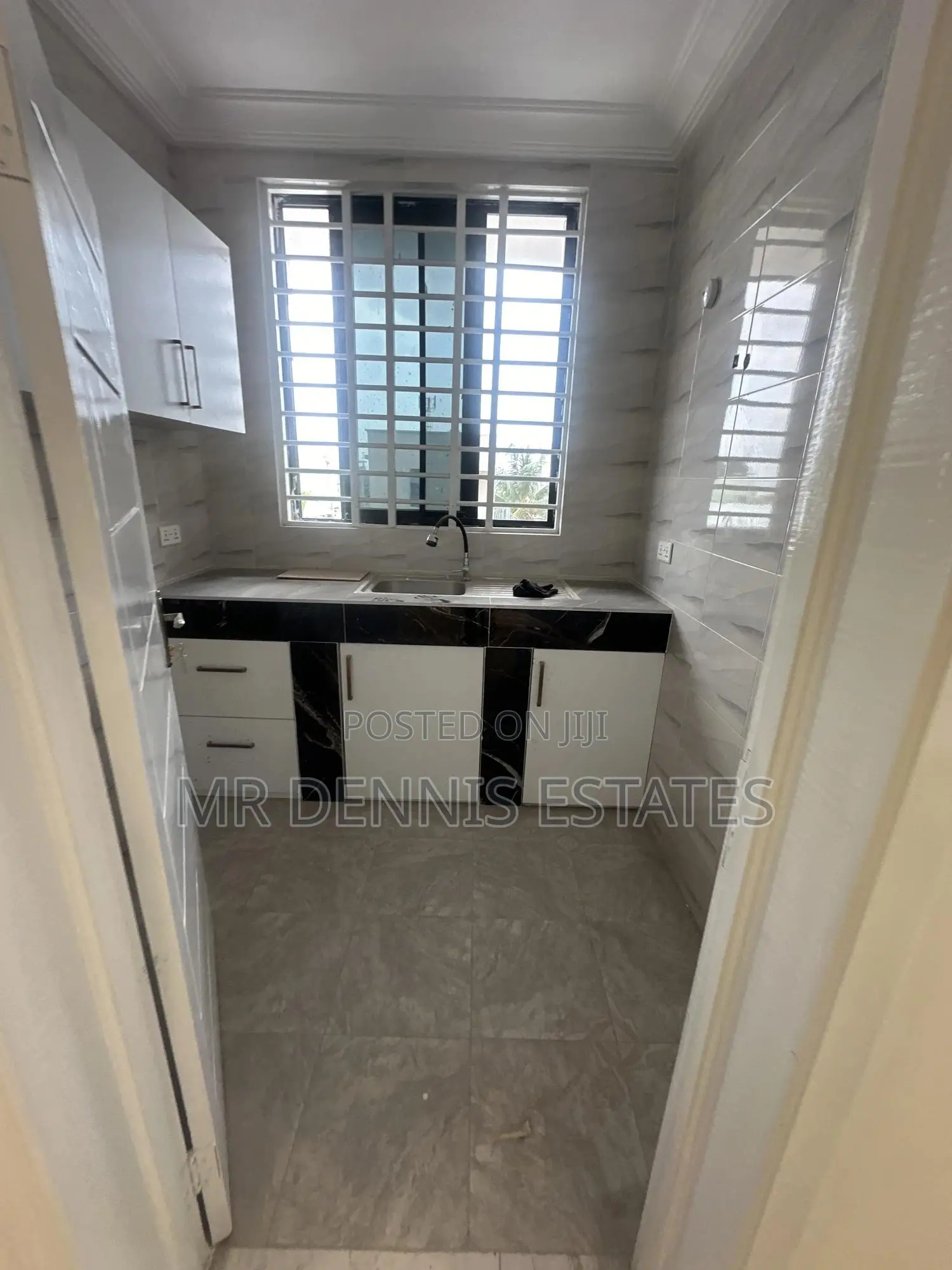 1bdrm Room & Parlour in Westhills Mall for rent in West Hills Mall Area