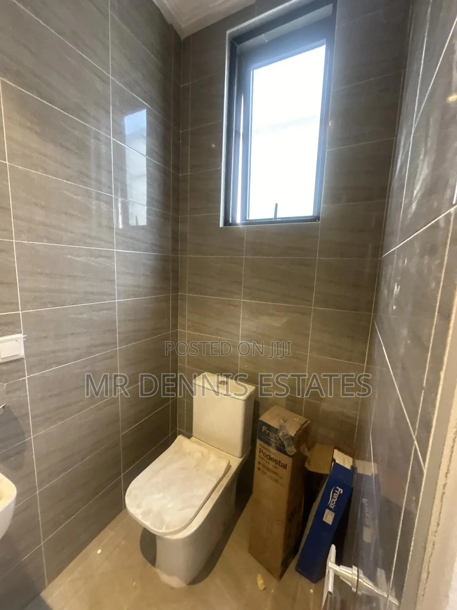 1bdrm Room & Parlour in Westhills Mall for rent in West Hills Mall Area