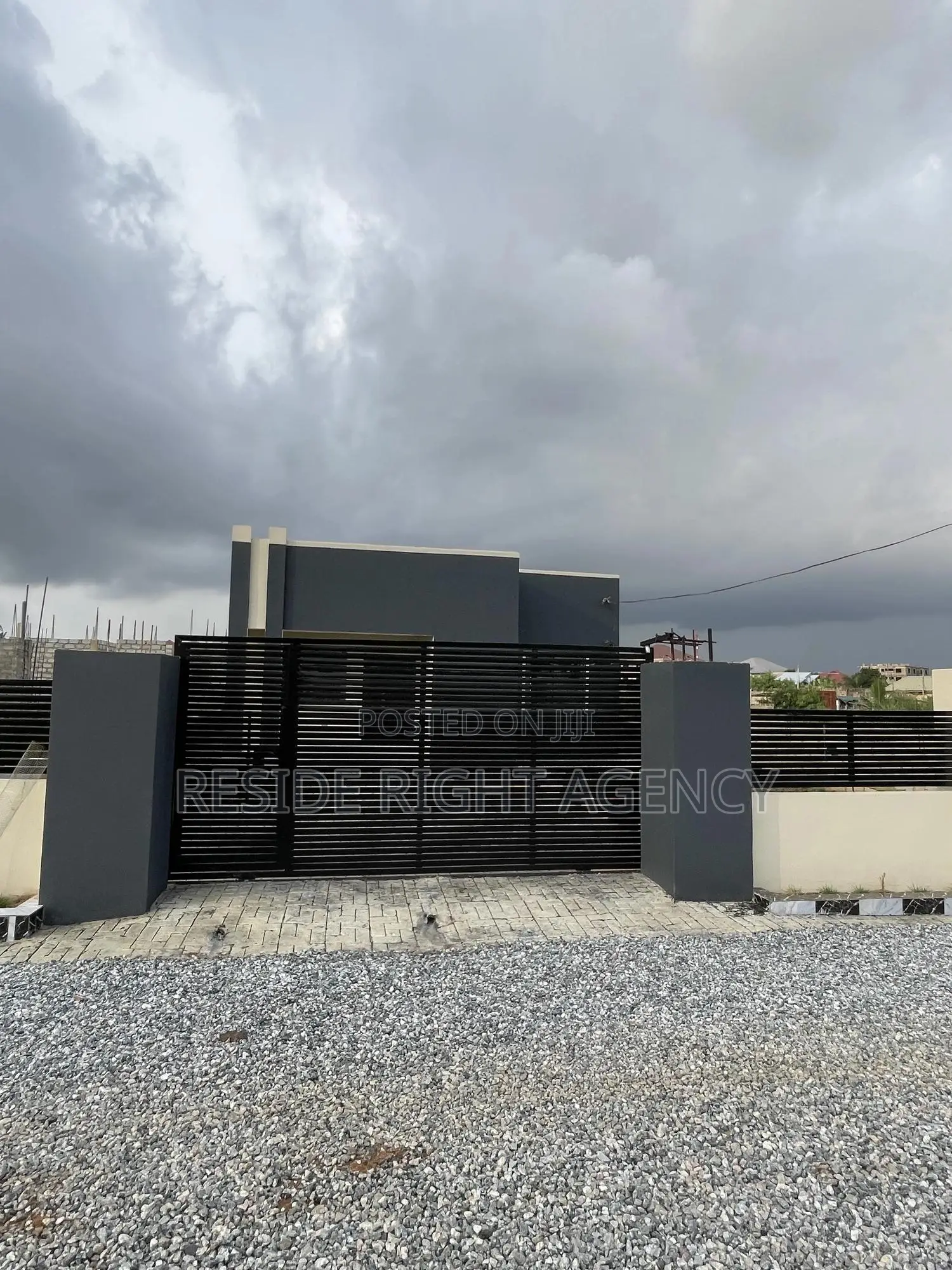 3bdrm House in Pokuase for sale in Pokuase